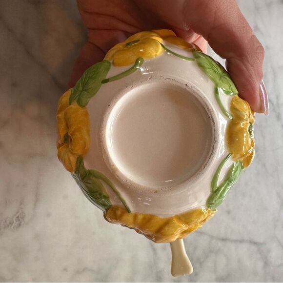 EUC Vintage Made In Japan 70’s Floral Ceramic Sugar Bowl with Spoon - Picture 9 of 9